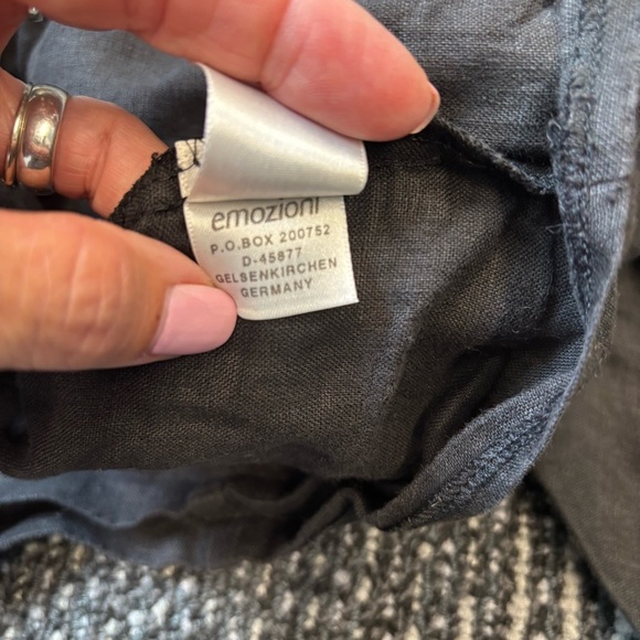 Emozioni Linen Cardigan Top Black Ruffled Tie front and wrists - Picture 14 of 14